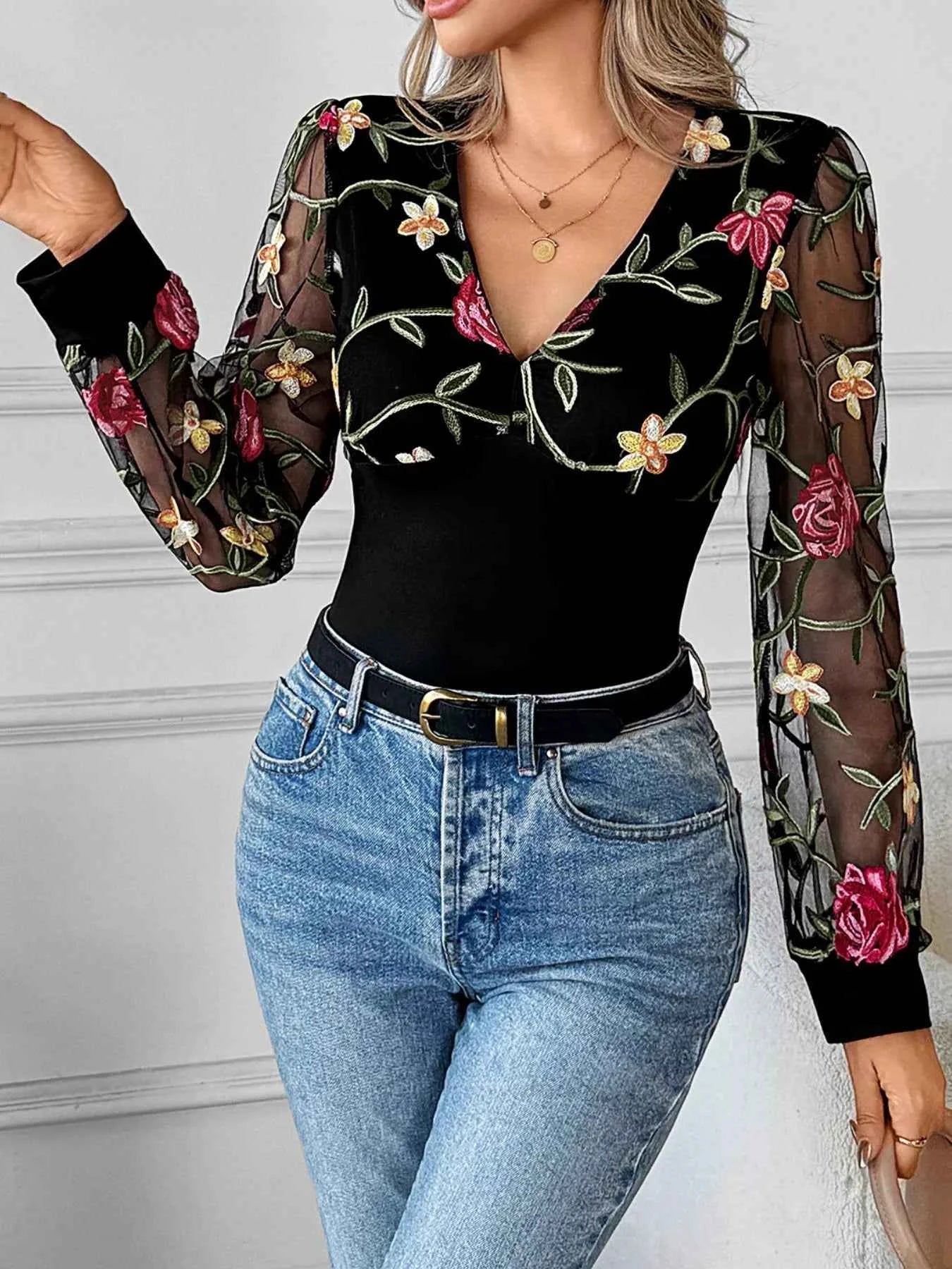 Floral Mesh Sleeve V-Neck Top 7660cb68-b00f-43ce-afb5-84a7532decda-Max-Origin