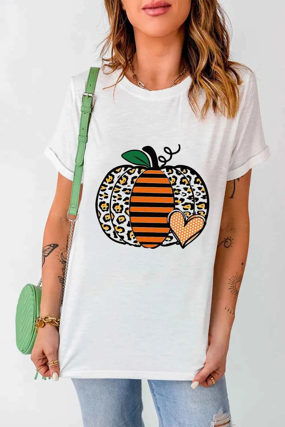 Pumpkin Graphic Round Neck Short Sleeve T-Shirt White 768a0496-d5f7-4aee-84ab-877122d046ae-Max