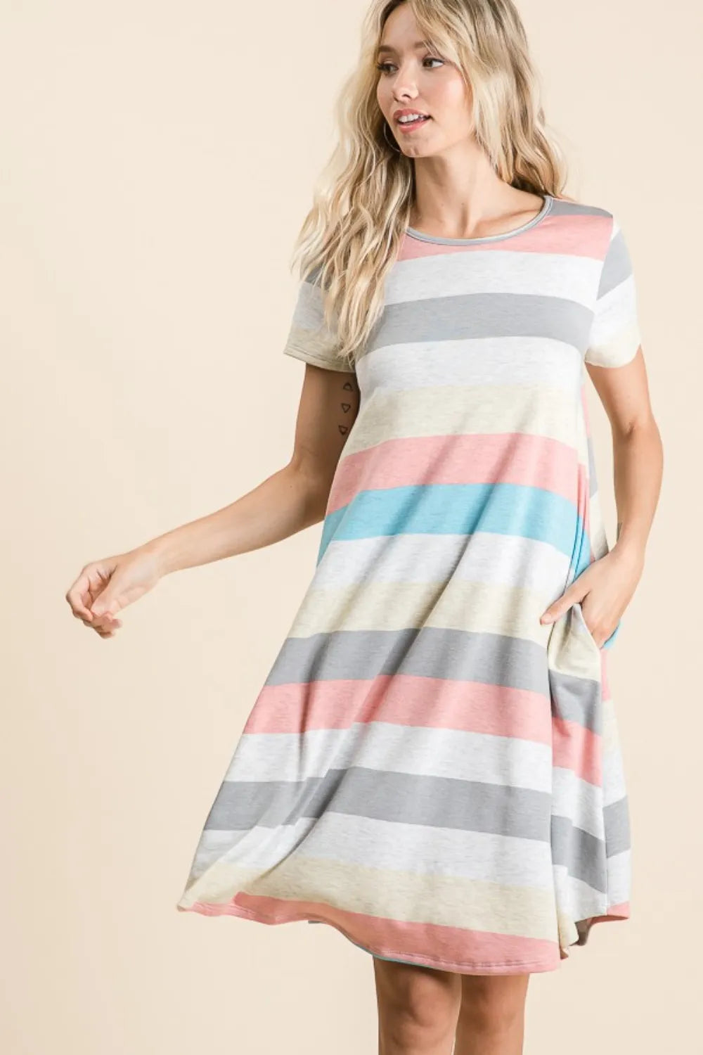 BOMBOM Striped Short Sleeve Dress with Pockets Stripe 772de2a2-92d8-488b-a744-8798c31fd965-Max