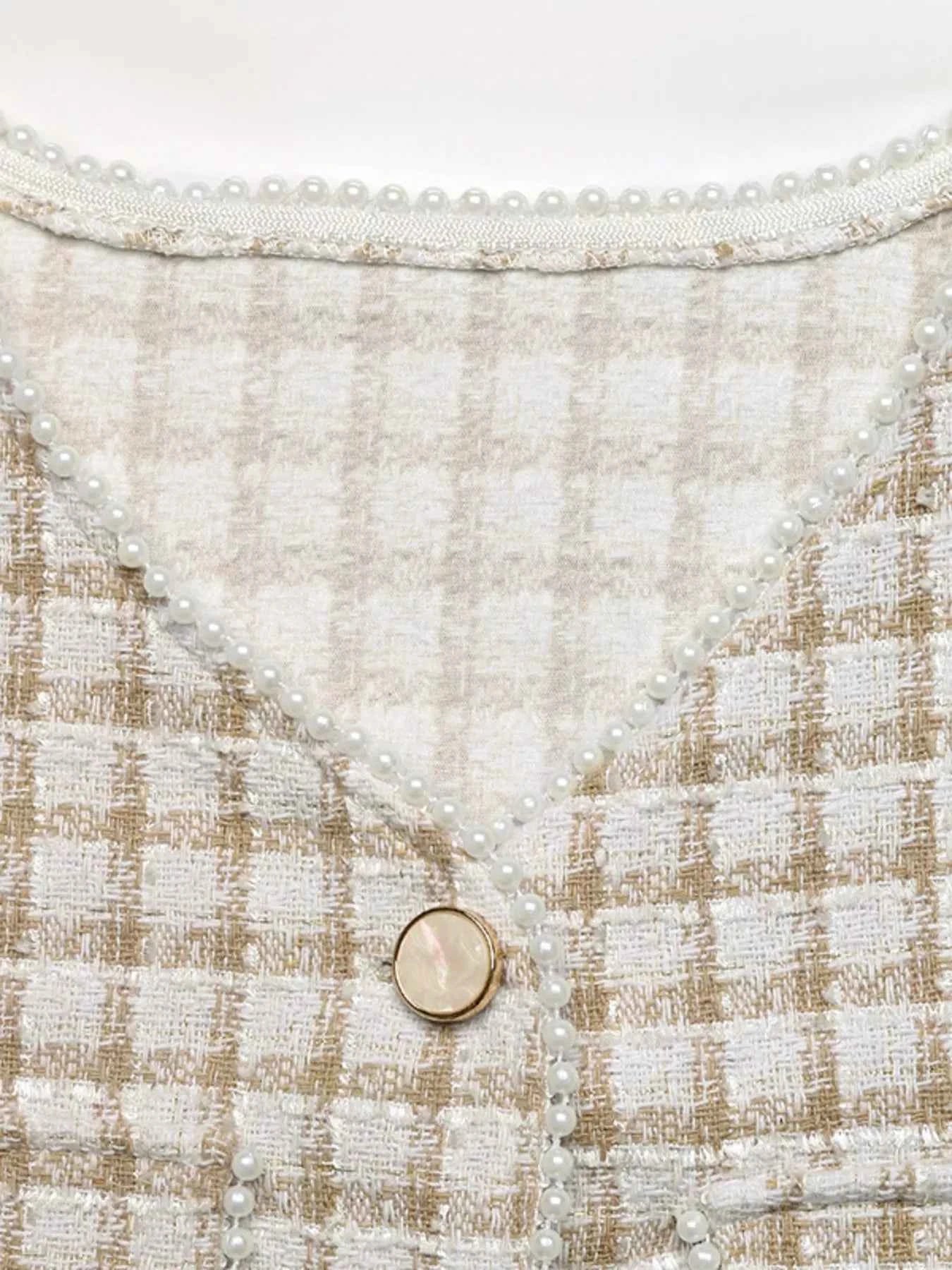 Plaid Button-Front Long Sleeve Outerwear 7759ac2adca24cac9e5e7c2152d82980-Max-Origin