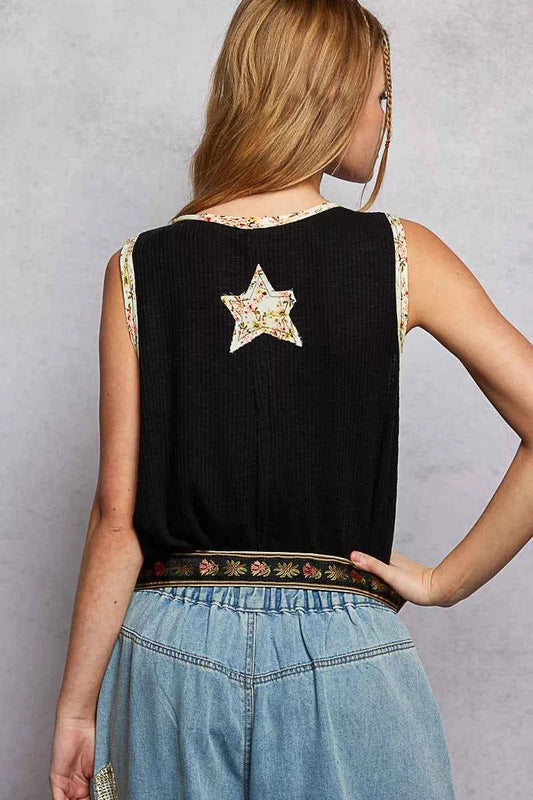 Washed Ribbed V-Neck Tank with Floral Print Star Patch 7760842e-9826-40fa-a547-7e9c3a044aac-Max-Origin