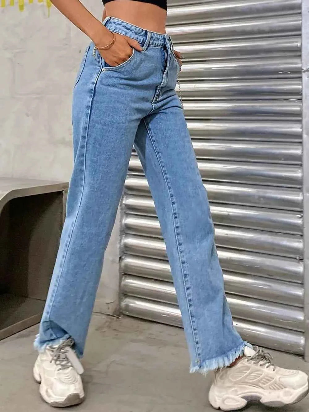 Raw Hem Jeans with Pockets 77deb8b6-37c7-4ed6-a6b8-20f41c4b9060-Max