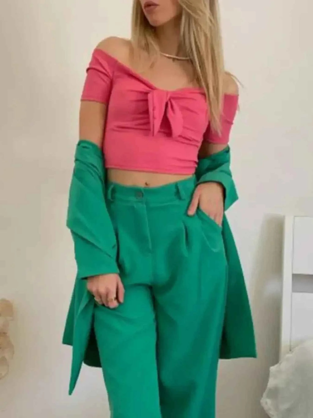 Off-Shoulder Bow-Tie Crop Top 78287d4b0a2649bf82ad1c38653138de-Max-Origin