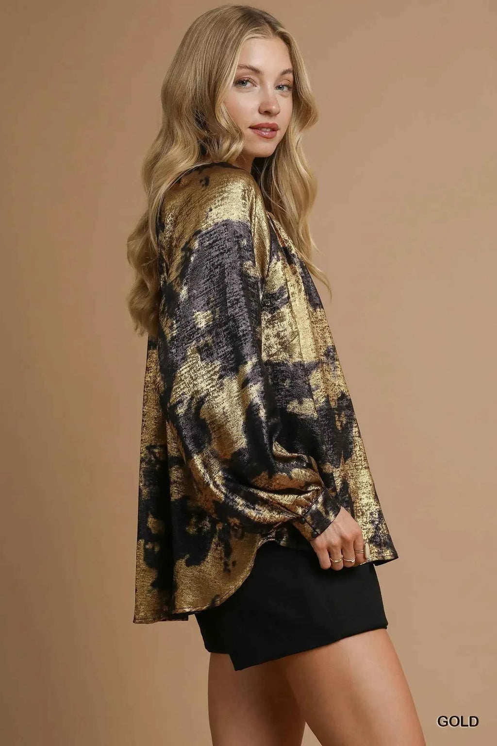Umgee Metallic Fabric Blouse with Balloon Sleeves 784c4cf5-9dd6-449d-8158-ec6728e37fac-Max-Origin