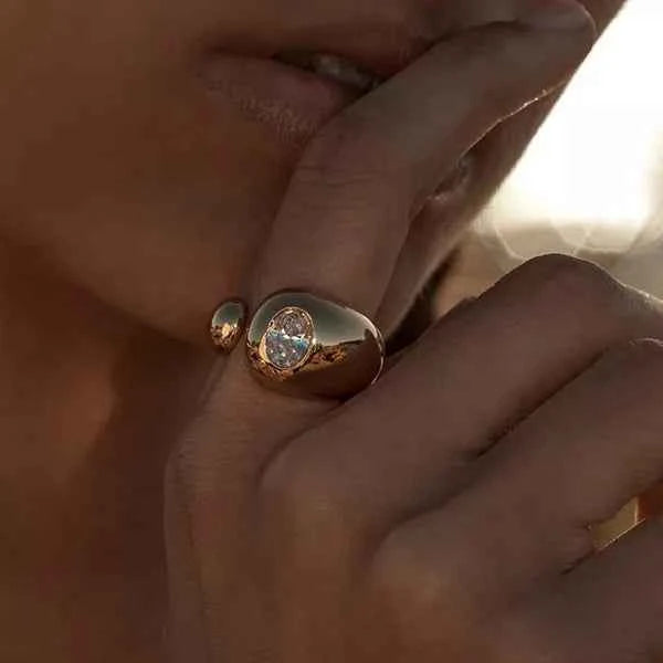 18K Gold-Plated Rhinestone Open Ring 7869964a-e812-4597-abab-6d021e662928-Max-Origin