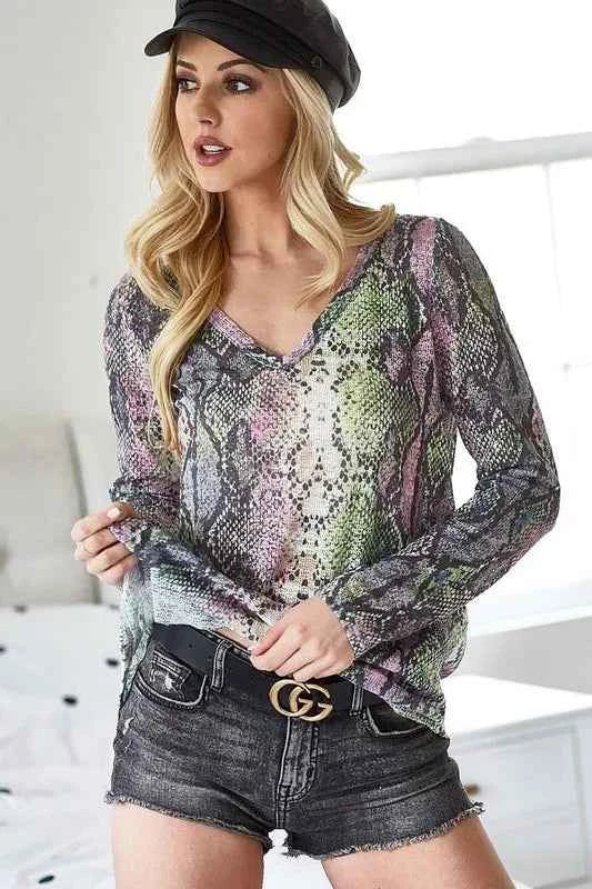 BiBi Snakeskin Print Low Gauge Hacci V Neck Top 788673a74a3b47a89a12d777b2517171-Max-Origin