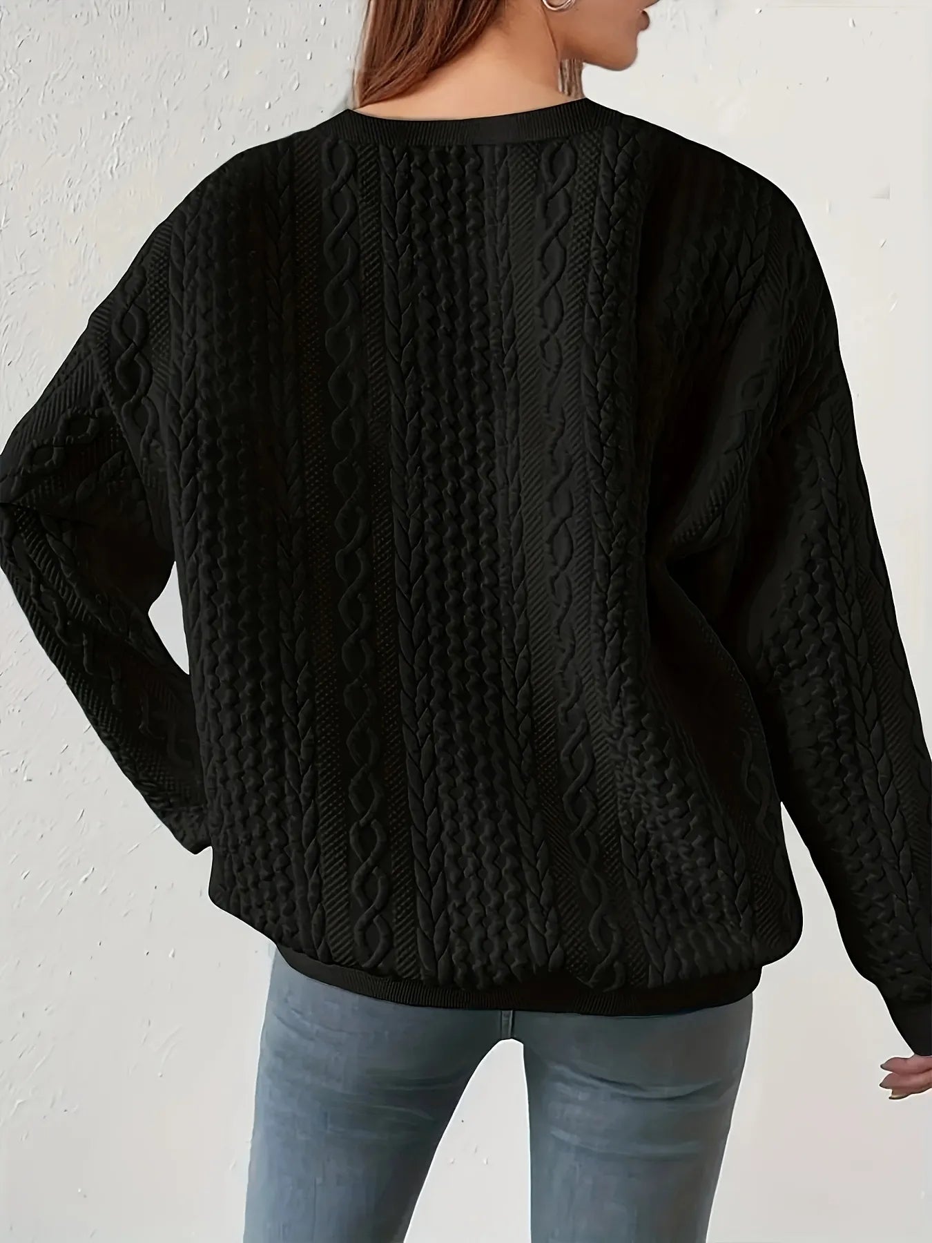 Round Neck Long Sleeve Sweatshirt 788dc81f1834427baa0f0390aa934056-Max-Origin