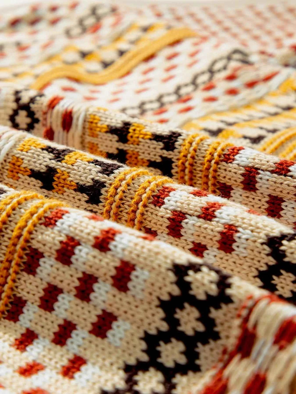 Vintage Patterned Button-Down Cardigan 796b4b15-0f0f-4ae9-939c-c80559f017d0-Max-Origin