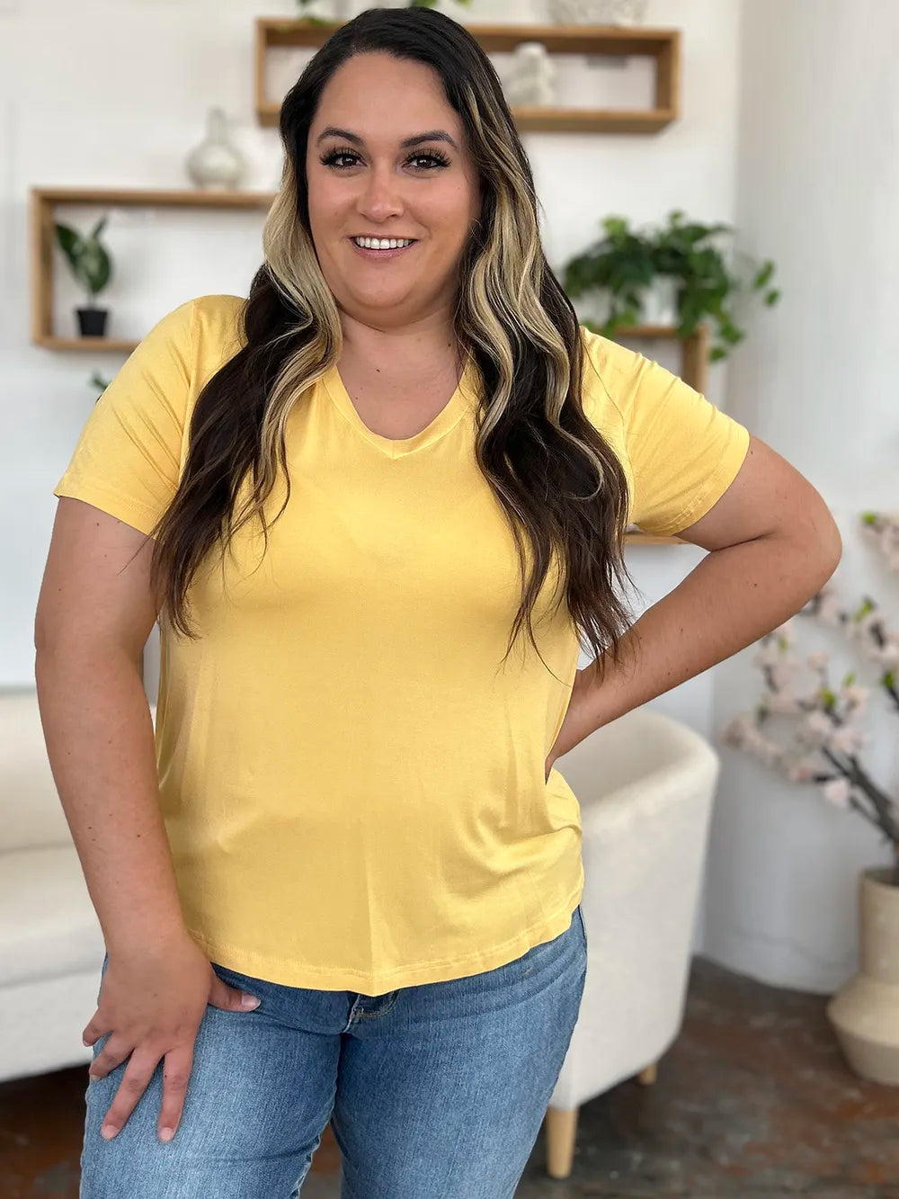 Basic Bae Bamboo Full Size V-Neck High-Low T-Shirt 7985df5b-9a7b-421c-a30b-1953e48931a3-Max