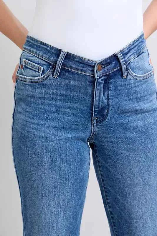 Full Size High Waist V-Front Vintage Wash Straight Jeans Plus Size 79b0c6a445484240bc6d6832a44c8c22-Max-Origin