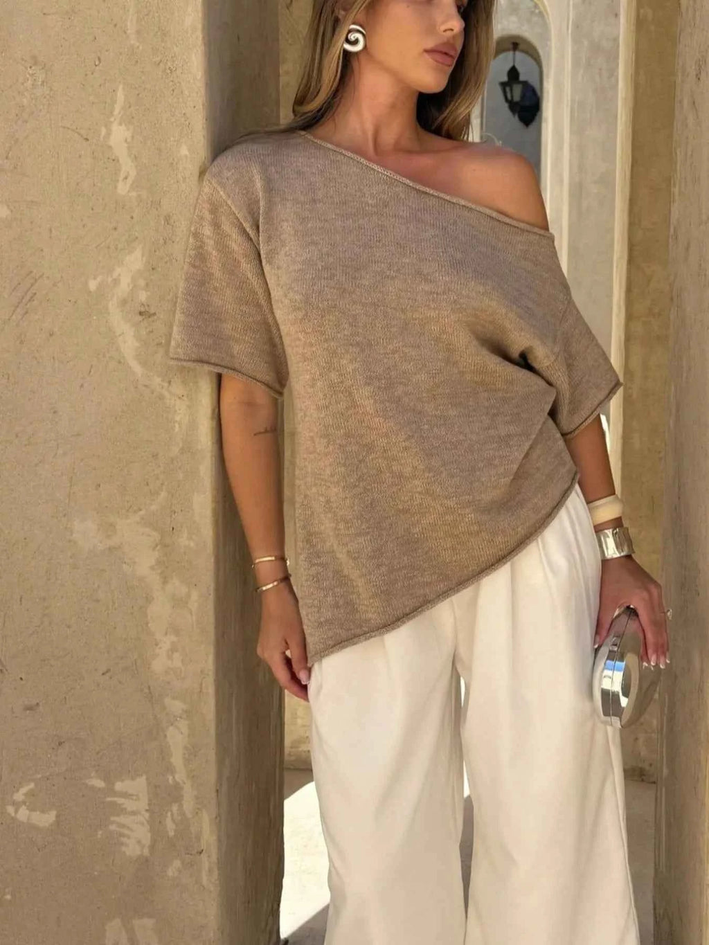 Single Shoulder Relaxed Fit Knit Top 79ca0367-123d-4f38-bef6-5e18bc88359d-Max-Origin