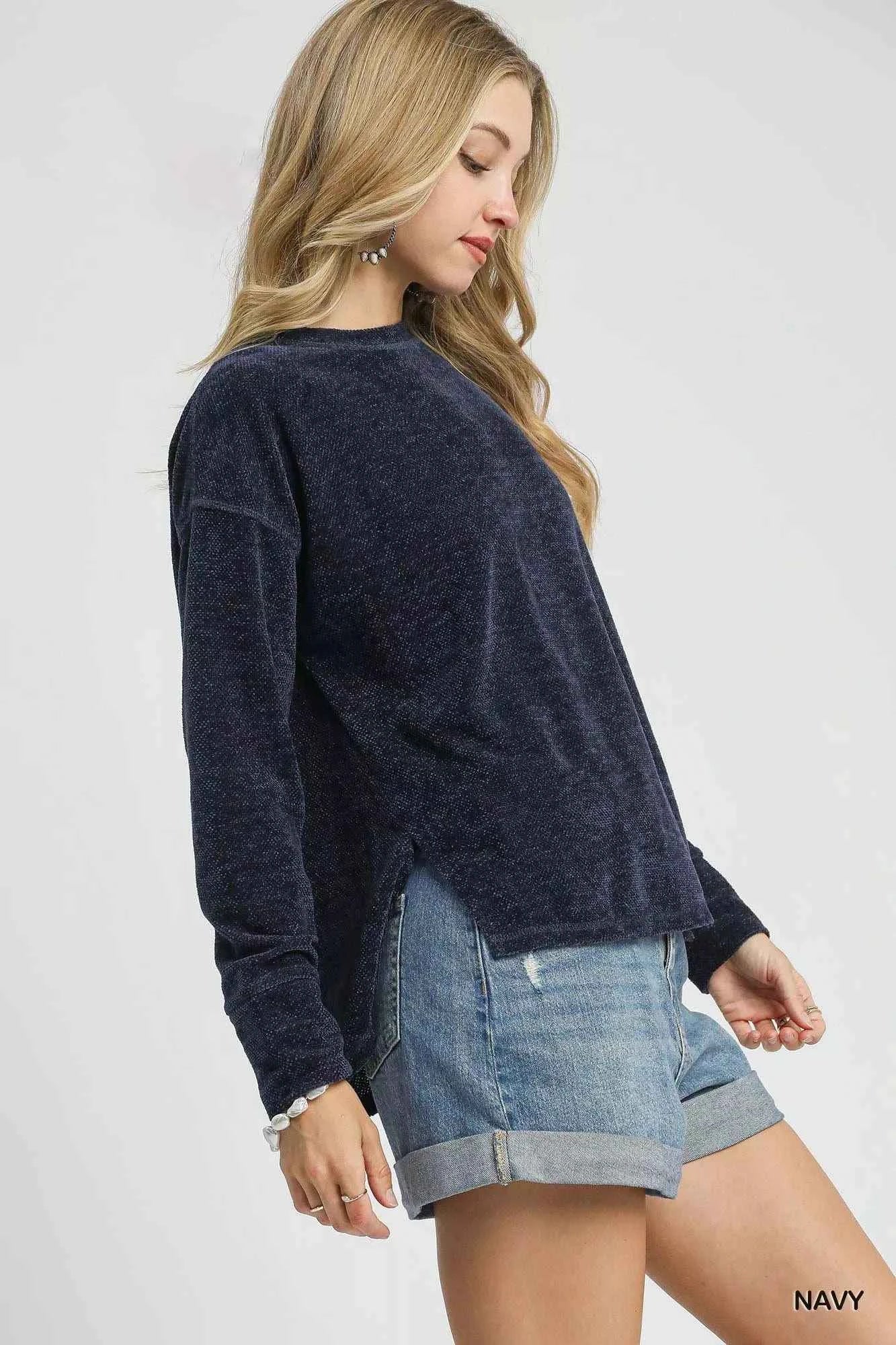 Umgee Round Neck Long Sleeve Side Slit Top 79f96b3e-8a02-41c1-a17c-39ef9acfd4ae-Max-Origin