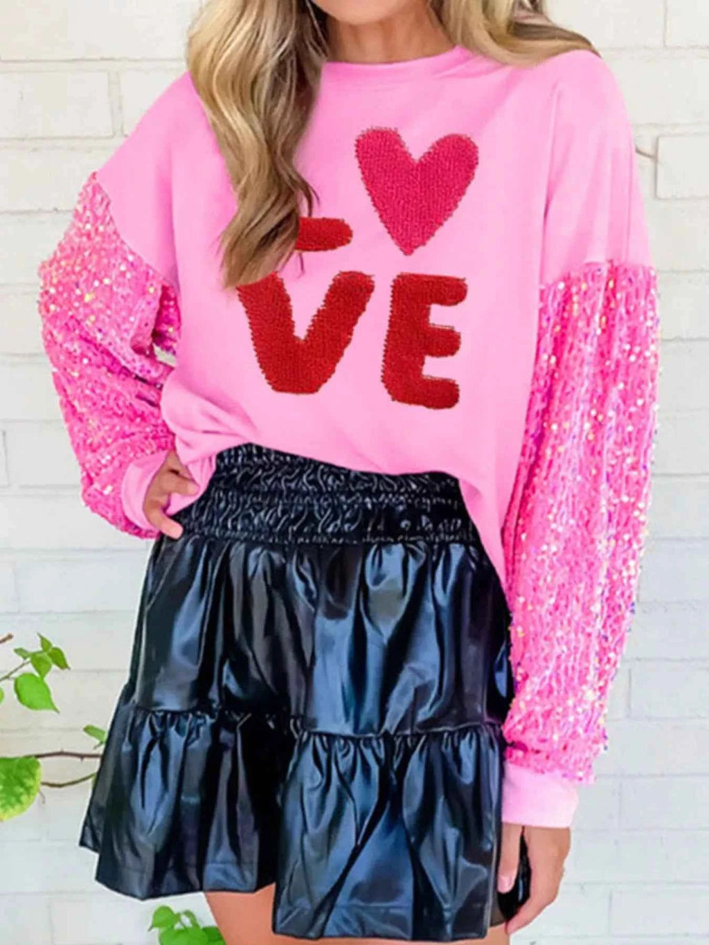 Sequin Round Neck Long Sleeve Sweatshirt 7a448082-7876-4505-b2ab-191bff084413-Max-Origin