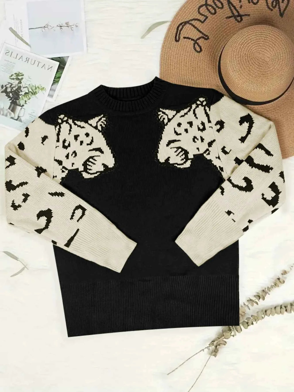 Leopard Round Neck Sweater 7a84048f-9447-48d0-acf3-e0ba17e14701-Max-Origin