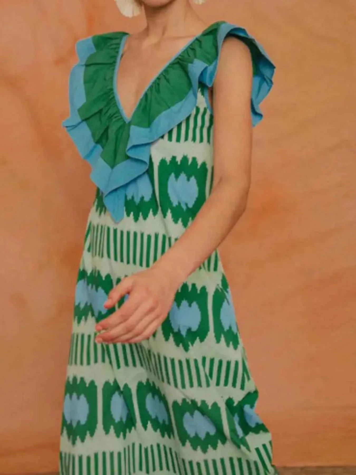 Ruffled V-Neck Printed Maxi Dress 7afdce8f06f54cb9aacf93c973ca65df-Max-Origin