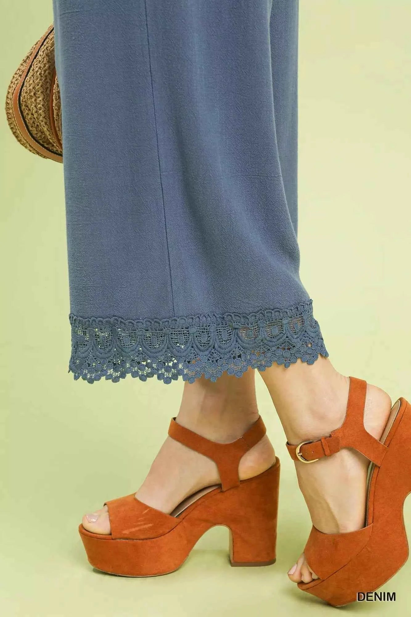 Umgee Linen Wide Leg Cropped Pants with Lace Trim 7b1a5cac-574b-494f-aac1-ab0e944826d0-Max-Origin