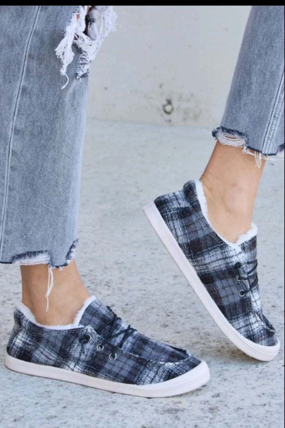 Forever Link Plaid Plush Flat Sneakers 7b9882d1-b904-4ae9-aa04-b13c3305ebb9-Max