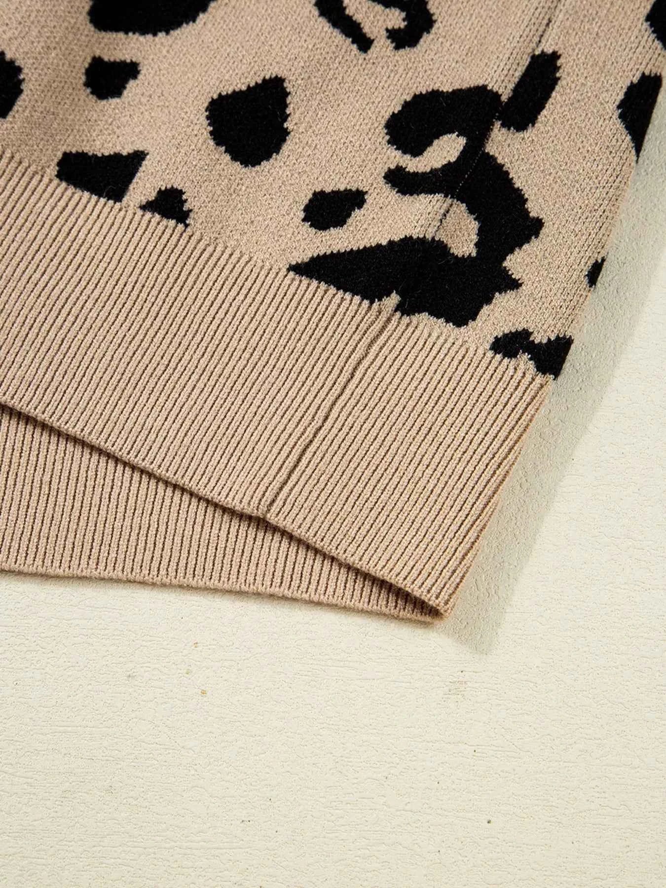 Leopard Pattern Lace Ribbed Detail Button Cuffed Sweater 7bac7ee95cb0480384ecbd9f75ac2944-Max-Origin