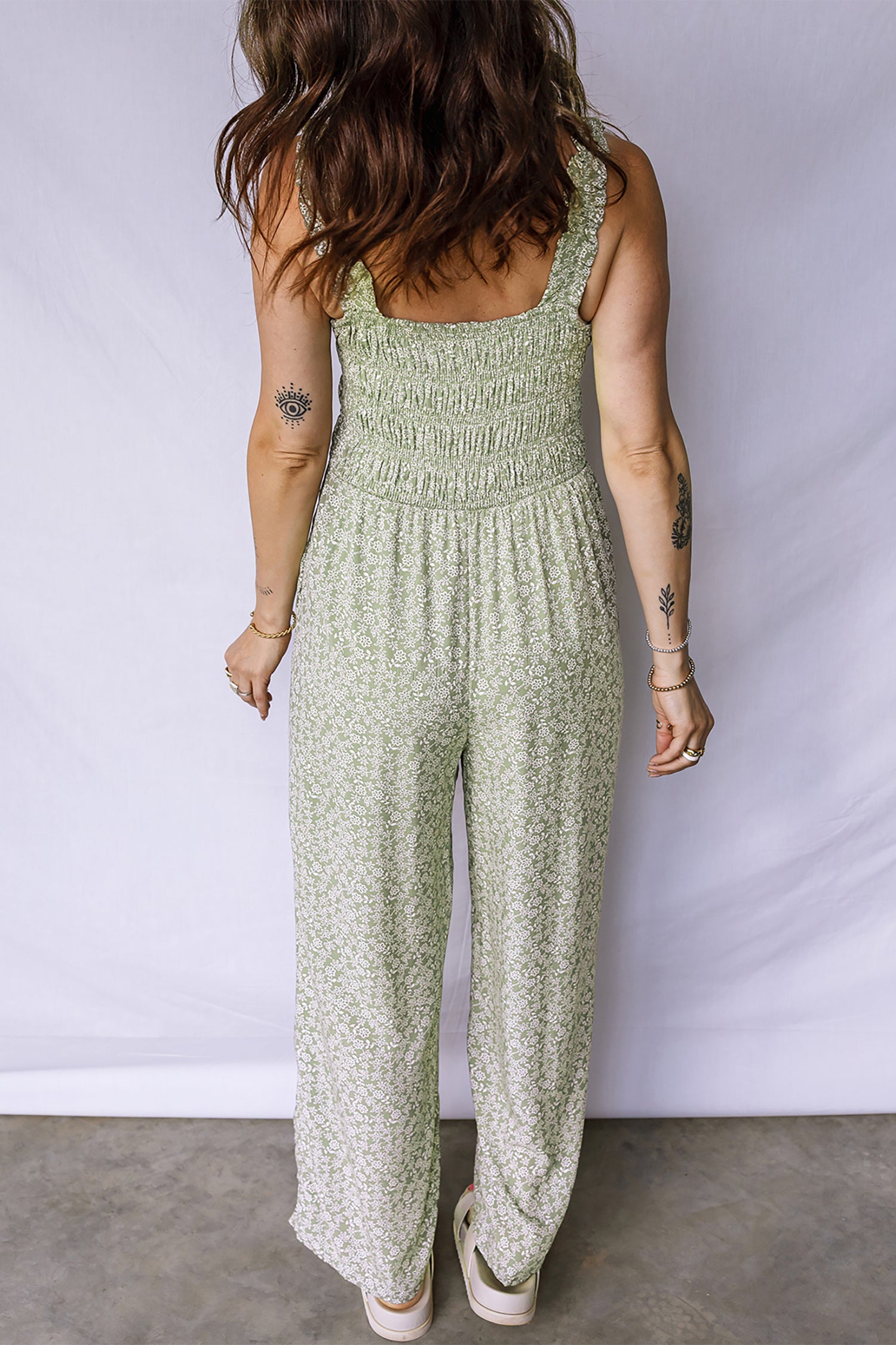 Green Smocked Bodice Square Neck Sleeveless Floral Jumpsuit 7c3c4117d39f749e