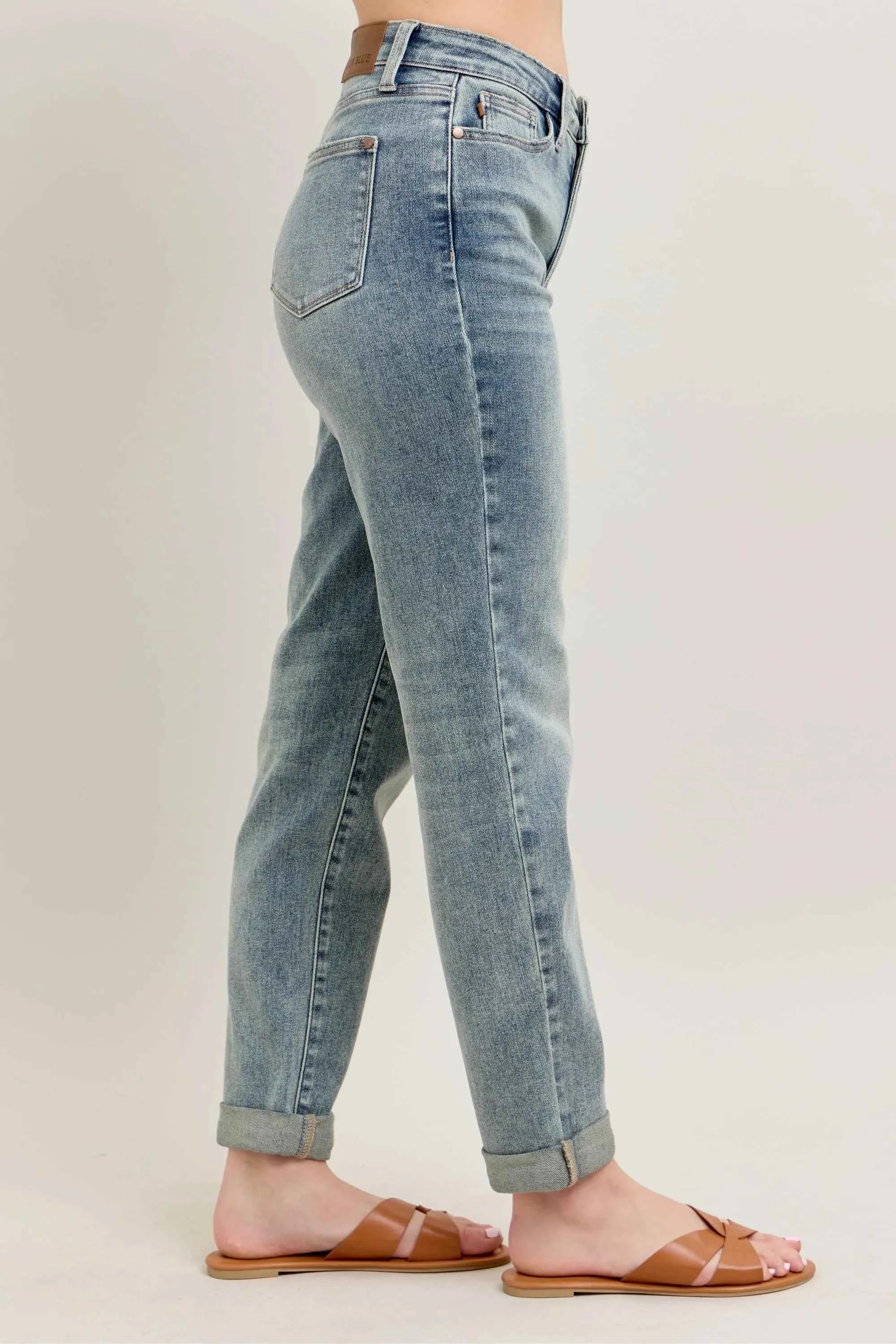 Judy Blue Full Size Hw Vintage Wash Double Roll Cuff Bf Jeans Plus Size 7c52d959ffdb4a80a969ca19910bdd97-Max-Origin