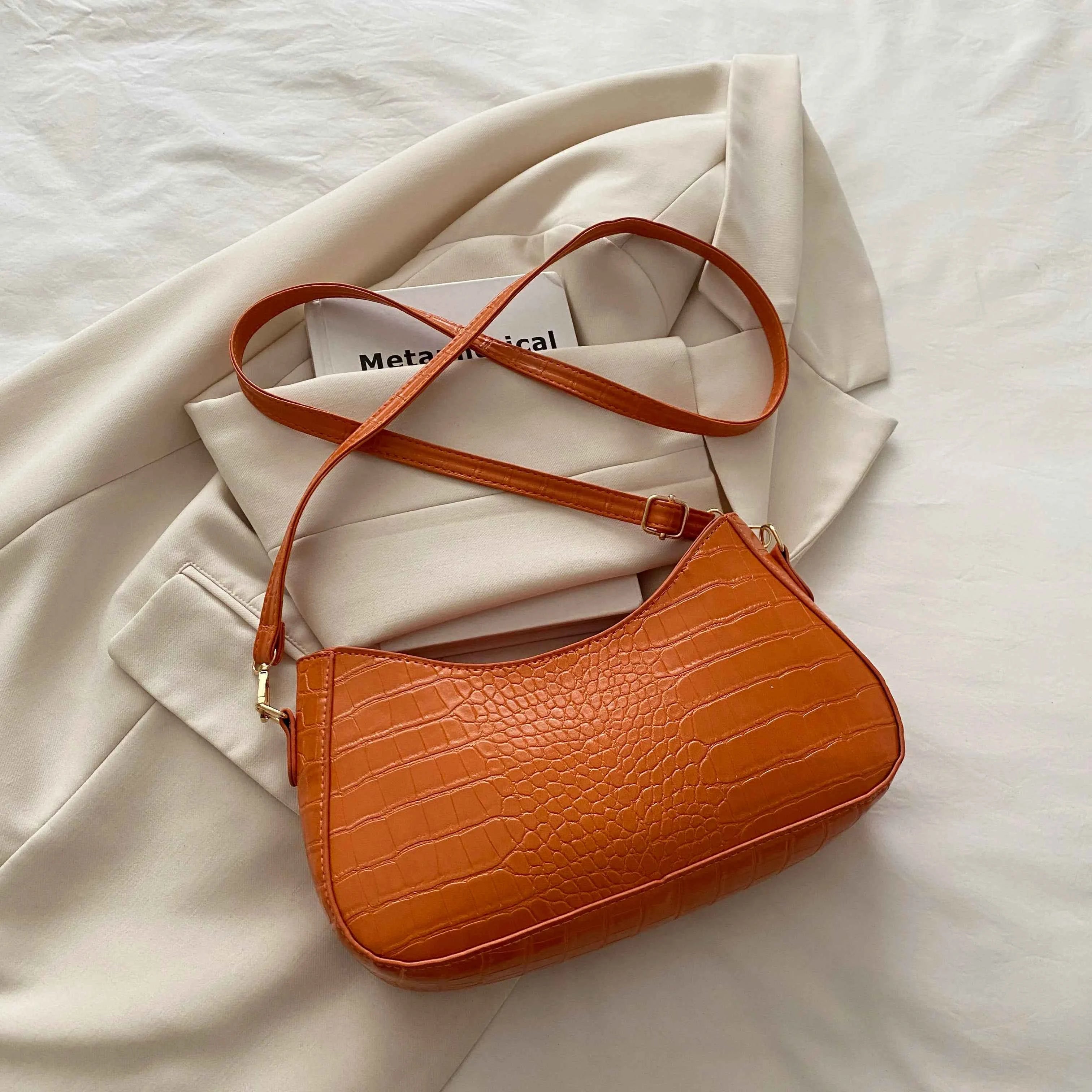 Crocodile Pattern Underarm Shoulder Bag 7c821ebbdd9442c4be82f1f3947d2f30-Max-Origin