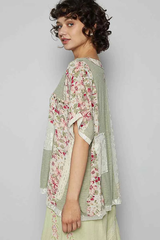 Lace Round Neck Short Sleeve Floral Pattern Top with Patch Detail 7d339f7c-f275-4c15-b27c-fe2451485184-Max-Origin