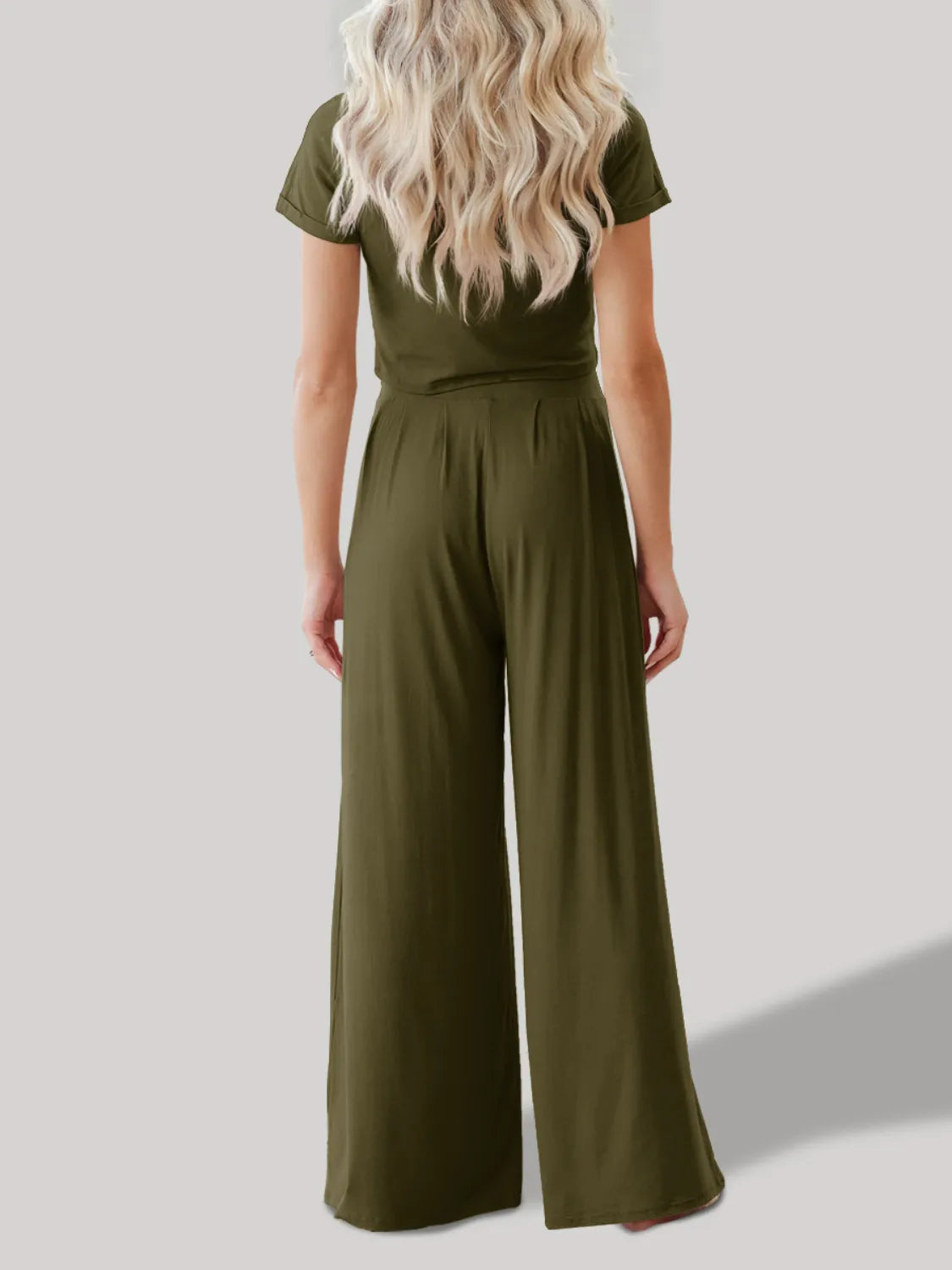 Round Neck Short Sleeve Top and Pants Set 7d3687b7-ee08-4373-a0f5-23cbcf81109a-Max-Origin