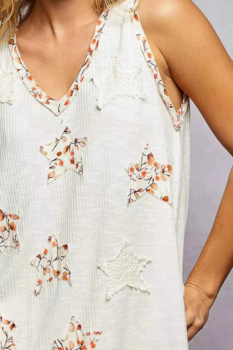 POL Floral Print Star Patch V-Neck Ribbed Tank 7d879ee8-f4db-42b5-be3d-f2bb058719af-Max-Origin
