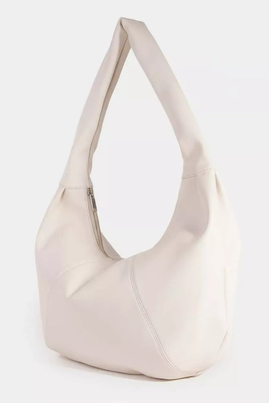Fame Panel Stitch Crescent Leather Shoulder Bag 7e2778a0-7c8c-441c-9f2c-d0c11b0ad352-Max-Origin