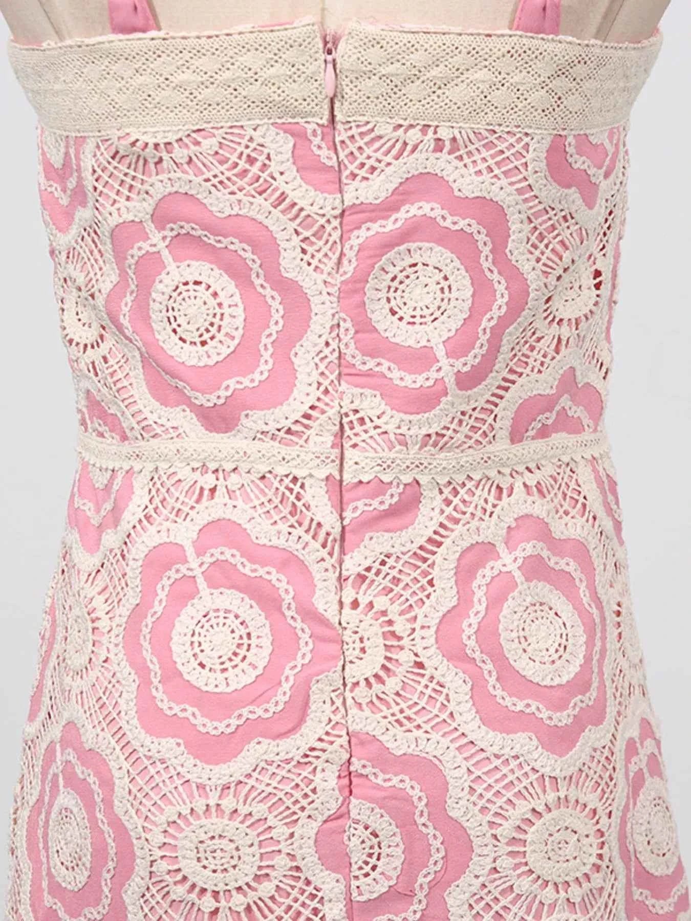Lace Sleeveless Tiered Midi Dress 7e4ffa2e-cf8a-4f61-a858-680453542542-Max-Origin