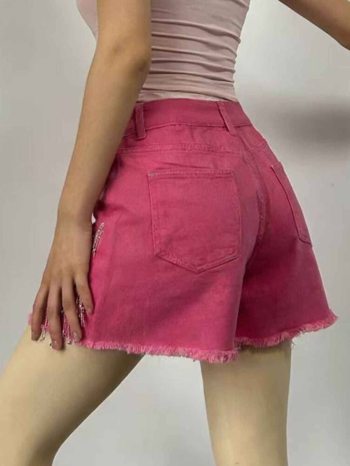 Rhinestone Chain Raw Hem Denim Shorts 7e534671-5713-4d95-b201-978d14a1834c-Max