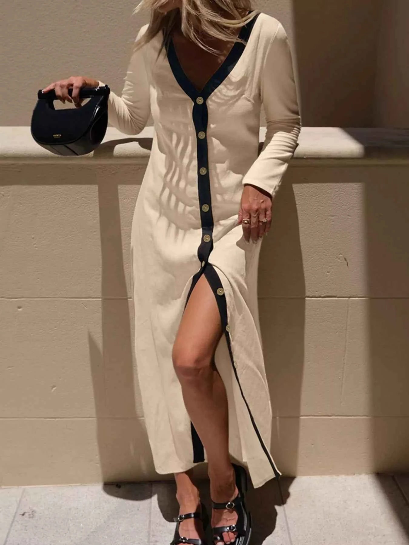 Contrast Trim Button-Down Midi Dress 7e5b131a-eaf5-472f-8dce-fe4b42c48a53-Max-Origin