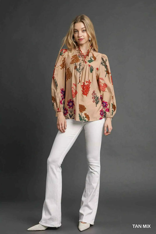 Flower Print Blouse with Scalloped Neckline 7e7447e8-17c3-47c3-8133-c0bc85357ce6-Max-Origin