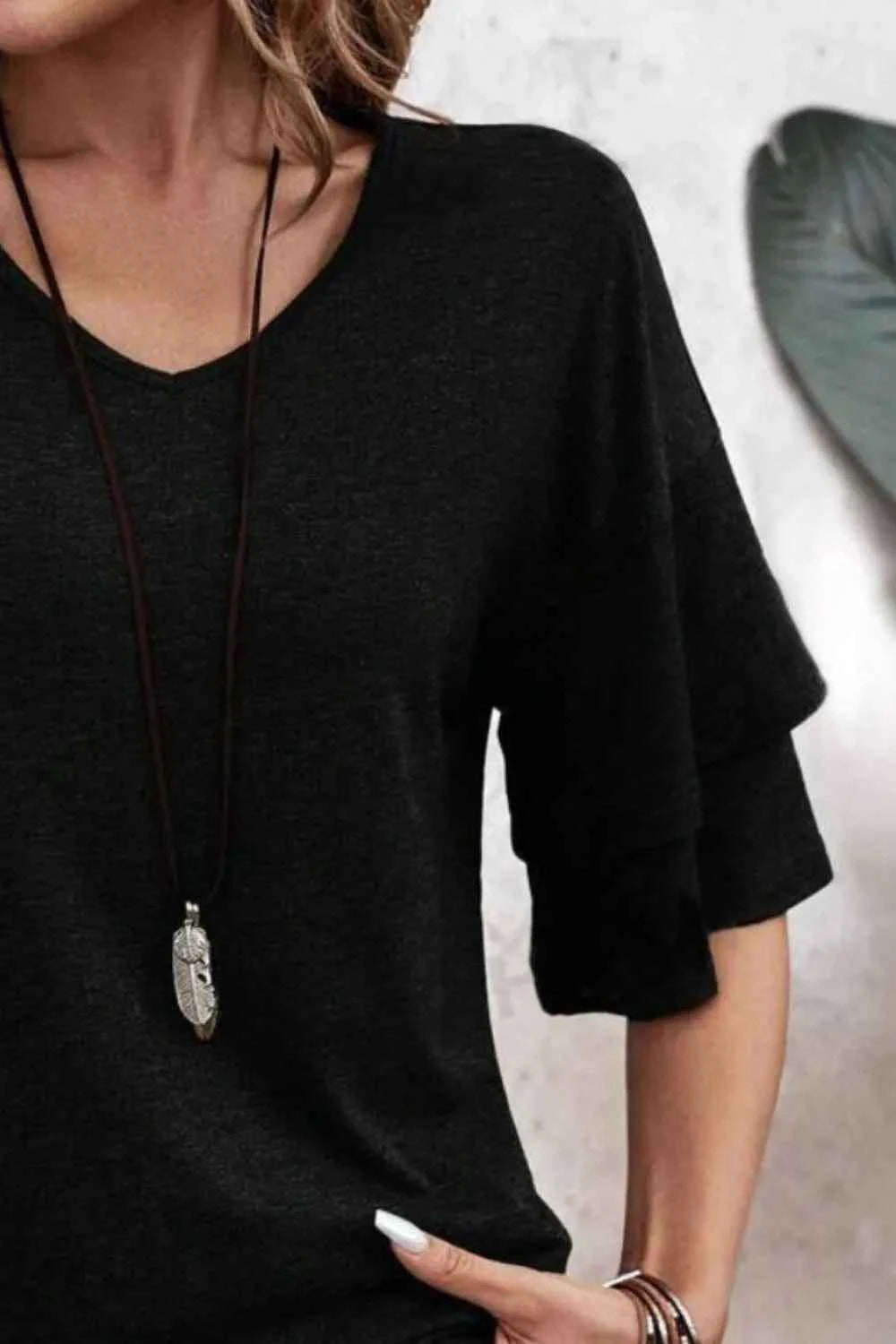 V-Neck Half Sleeve Blouse 7e852213-62ea-493c-859a-b04a5a003ed1-Max