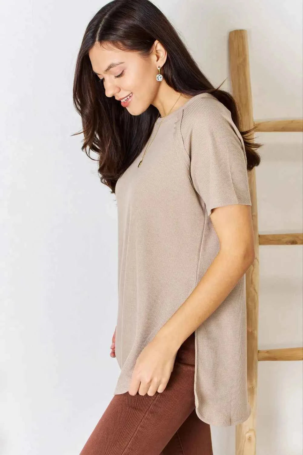 Zenana Baby Waffle Short Sleeve Slit High-Low T-Shirt 7e98fa3d-4c9a-40d0-b9c1-d2552e1a102f-Max