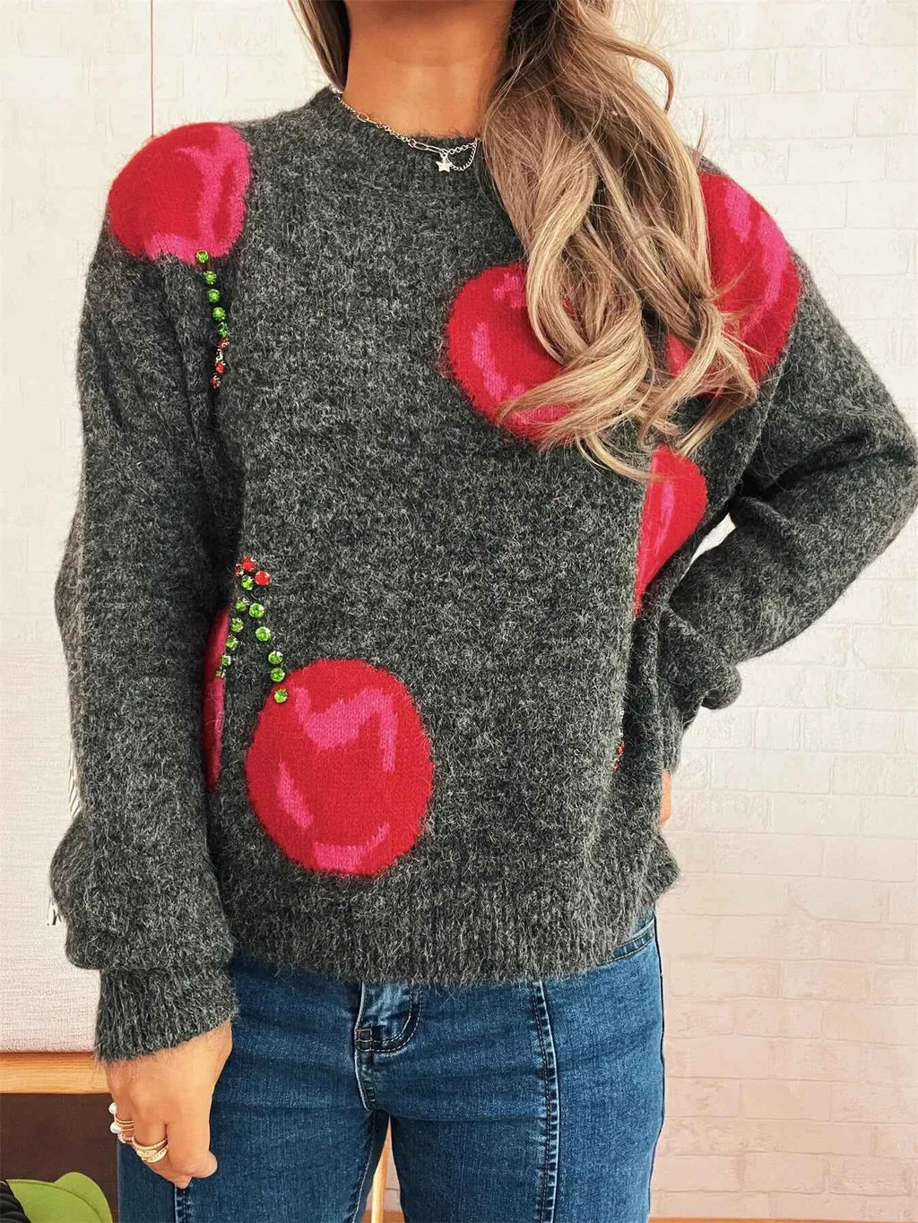 Contrast Cherry Round Neck Sweater 7eae48972e8c43d38a30f9c35ce0a5e2-Max-Origin