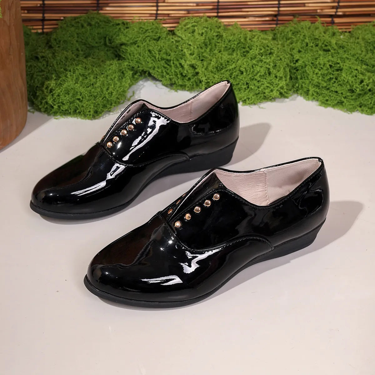 Point Toe Flats Slip-Ons 7eb6bae4-2866-4649-a71c-255106525048-Max-Origin