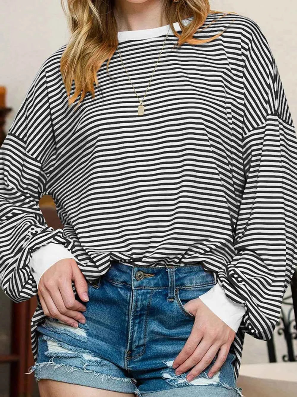 Contrast Striped Long Sleeve Sweatshirt 7ec18b4b-697e-41a5-b13f-4cd1aab28911-Max