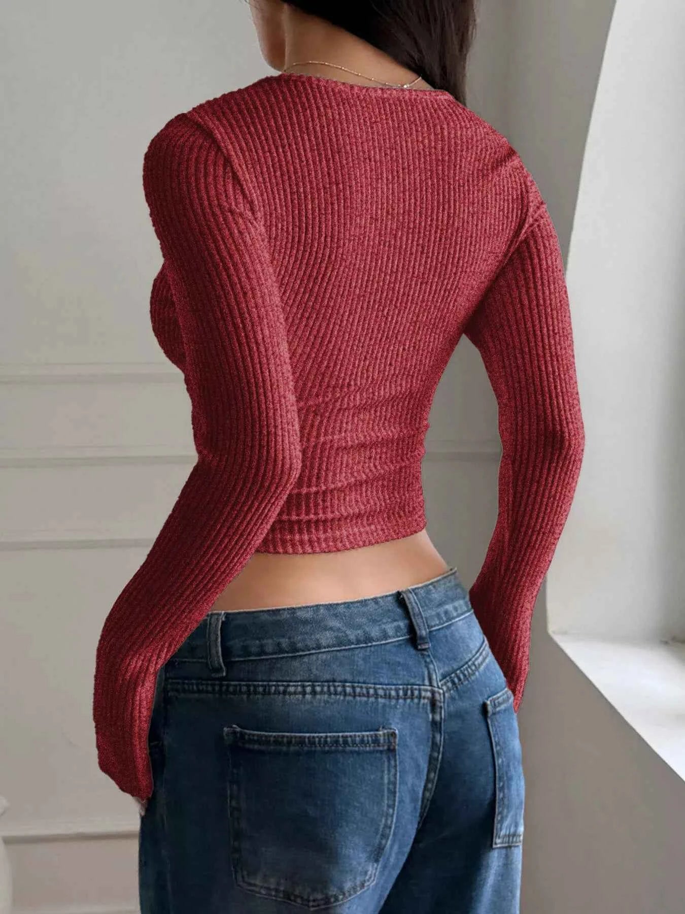 Ribbed Long Sleeve Crop T-Shirt 7ec8faccec3a4175a2df220a10ddd3ff-Max-Origin