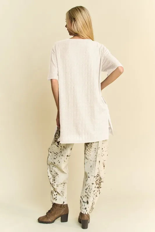 Davi & Dani Short Sleeve Side Slit T-Shirt with Pockets 7f67a99b1e0144f692707967325f89cc-Max-Origin