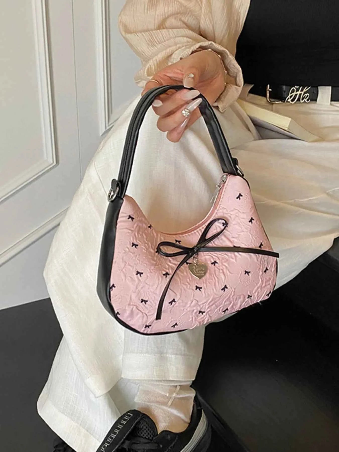 Printed Bow Shoulder Bag 7f6ad5dc-cee7-47ec-baee-4dfb65b50c54-Max-Origin