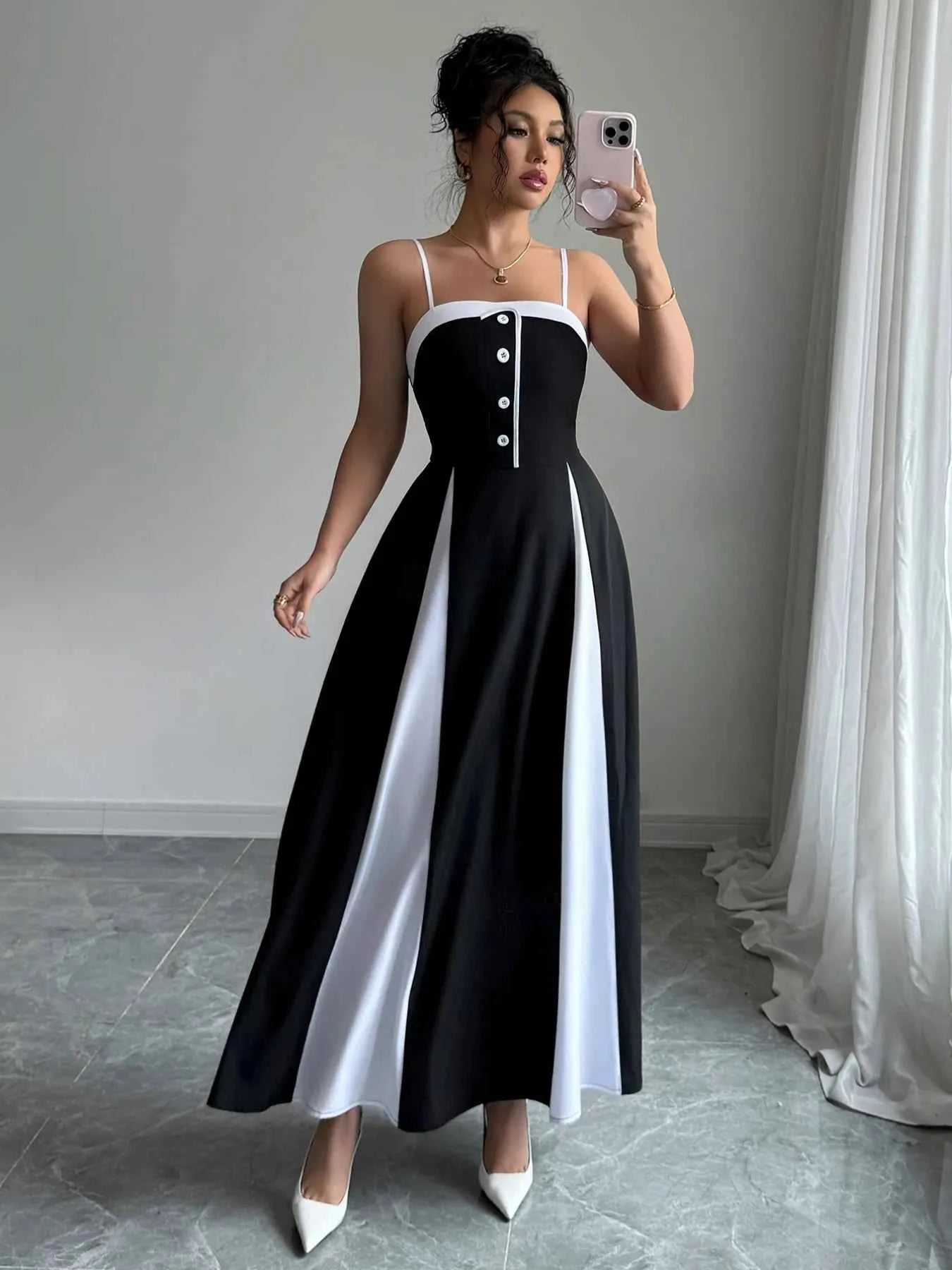 Decorative Button Contrast Maxi Cami Dress 7fa8c4e4-8cc3-4b2e-87fa-9991a9819fb0-Max-Origin