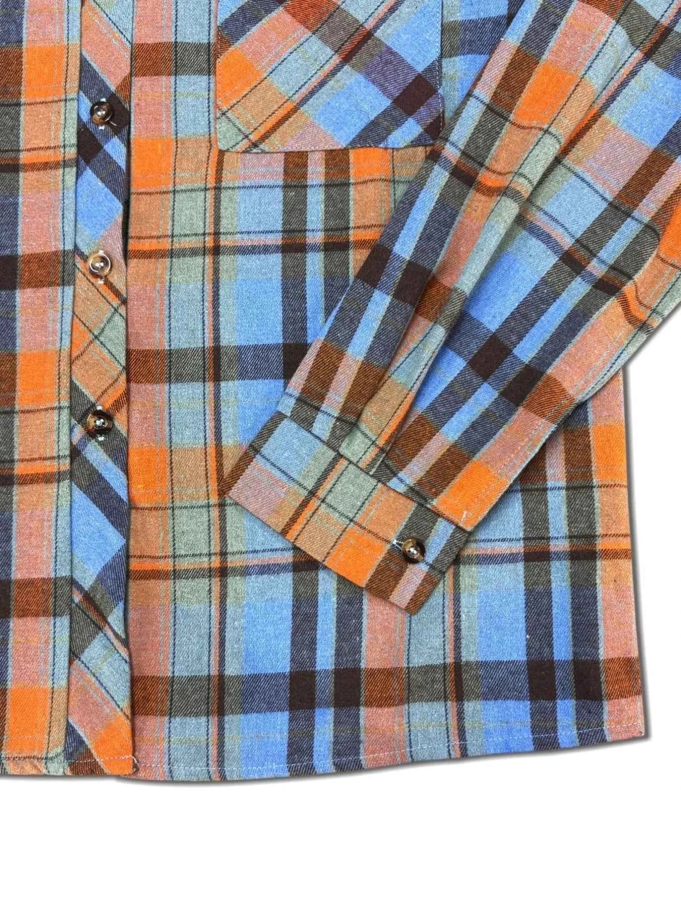 Plaid Button-Up Long Sleeve Shirt 7ff55848-1e83-4d24-99a9-17e1959936c1-Max-Origin