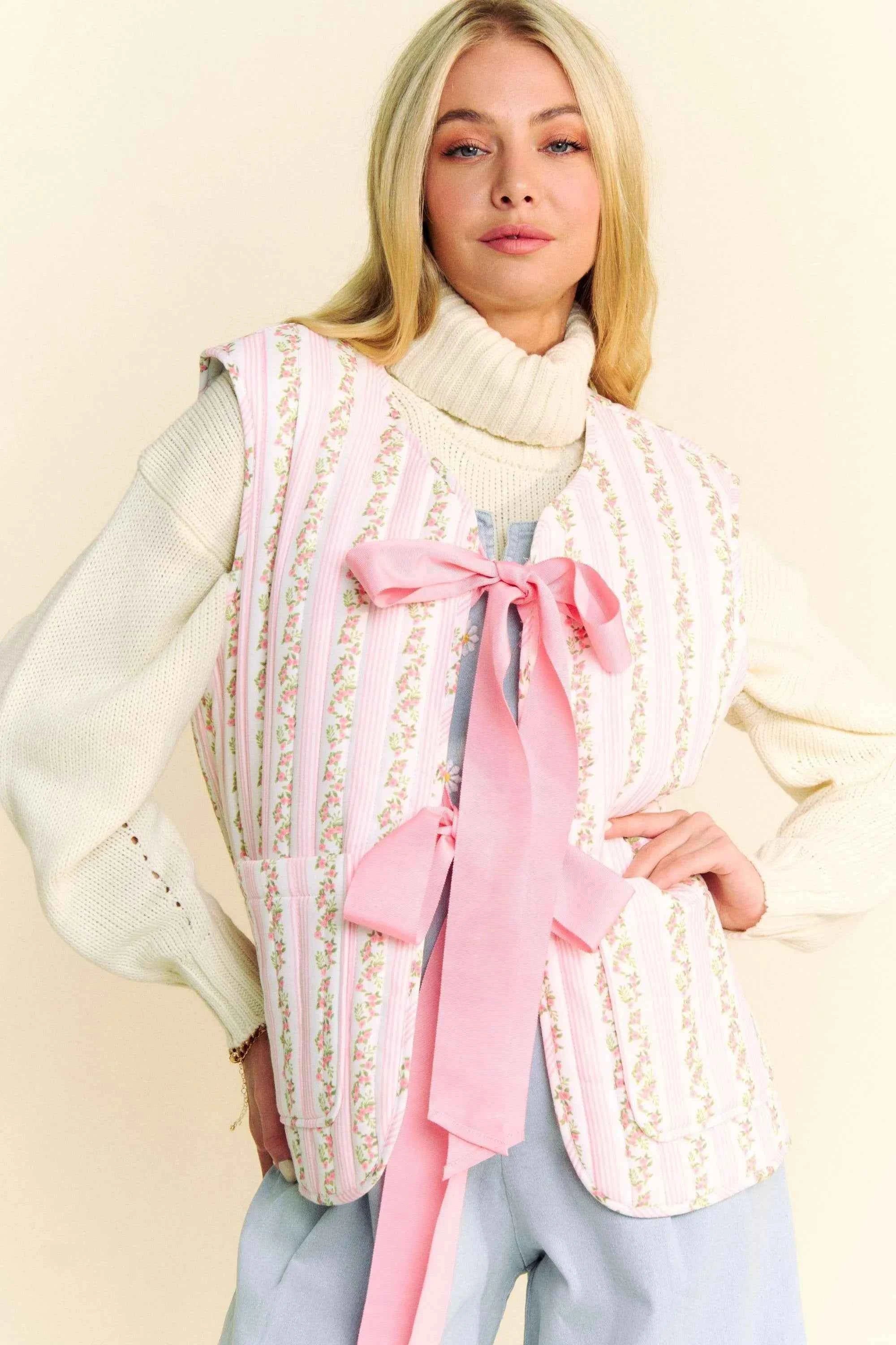 Davi & Dani Quilted Floral Bow Tie Front Padding Vest Jacket 8061483c4ab44e869cb0fef8a034c572-Max-Origin