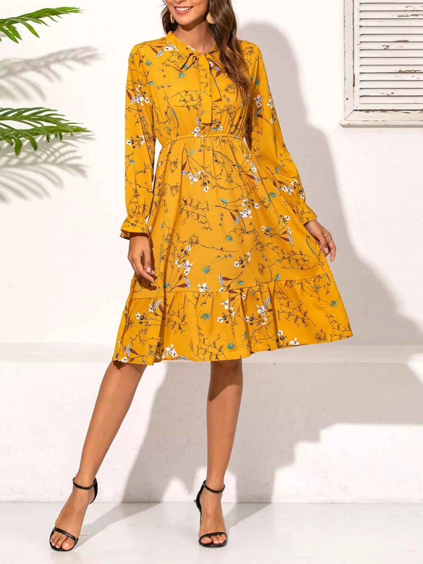 Ruffled Hem Floral Print Long Sleeve Dress 806a5aea-2e97-4299-b67a-382d84dcee9b-Max-Origin