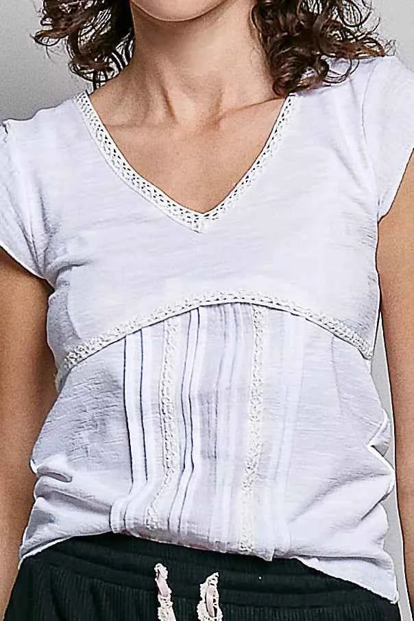 POL V-Neck Lightweight Textured Short Sleeve Knit Top with Lace Trim 80c9abd9-b5b3-4335-b938-85e893000a0b-Max-Origin
