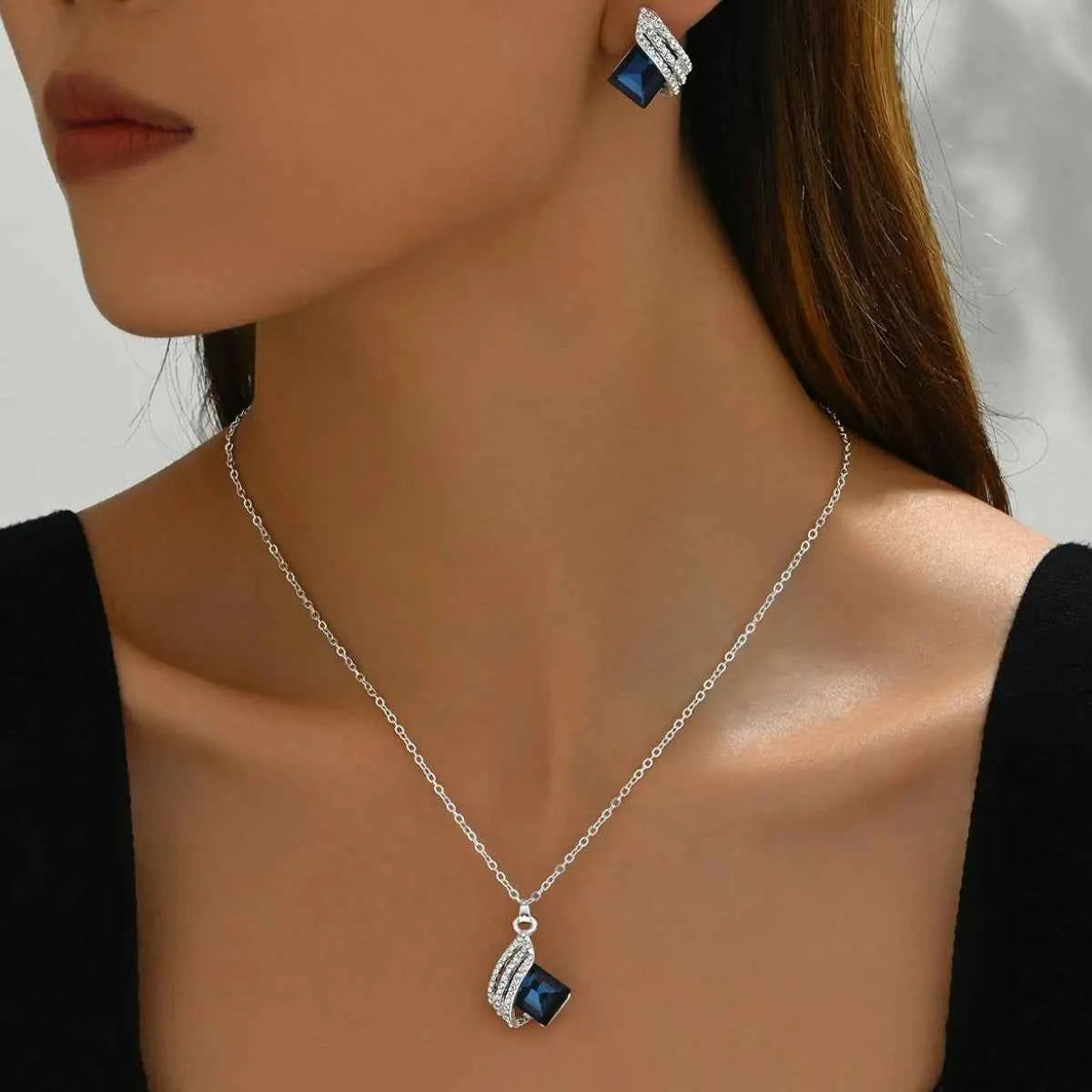 Stainless Steel Crystal Geometric Earrings and Necklace Jewelry Set 80eb5089-df1a-4c47-b2f6-423dc8cd12f6-Max-Origin