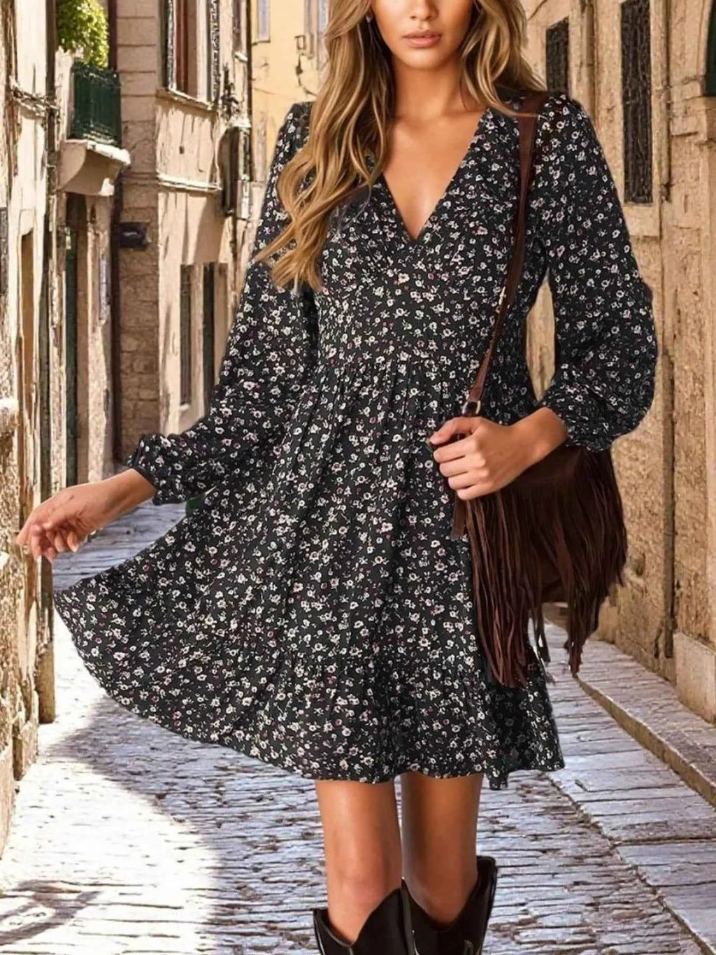 Floral V-Neck Balloon Sleeve Dress 810aea8f-678f-4d0b-bdd9-cbaf580e4690-Max-Origin