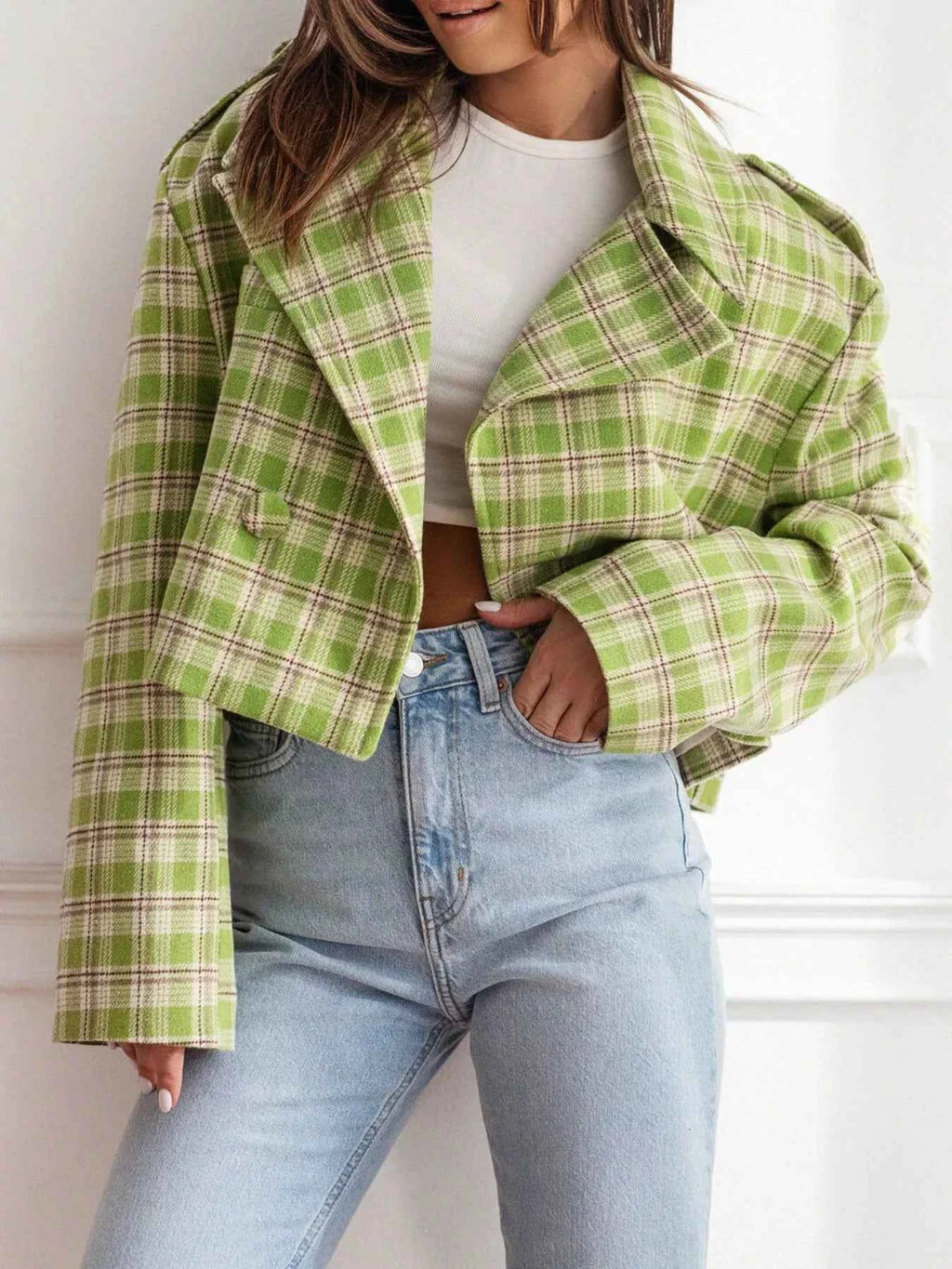Plaid Lapel Collar Cropped Outerwear 8232ca68-6c94-4946-8002-be7141be4e0c-Max-Origin