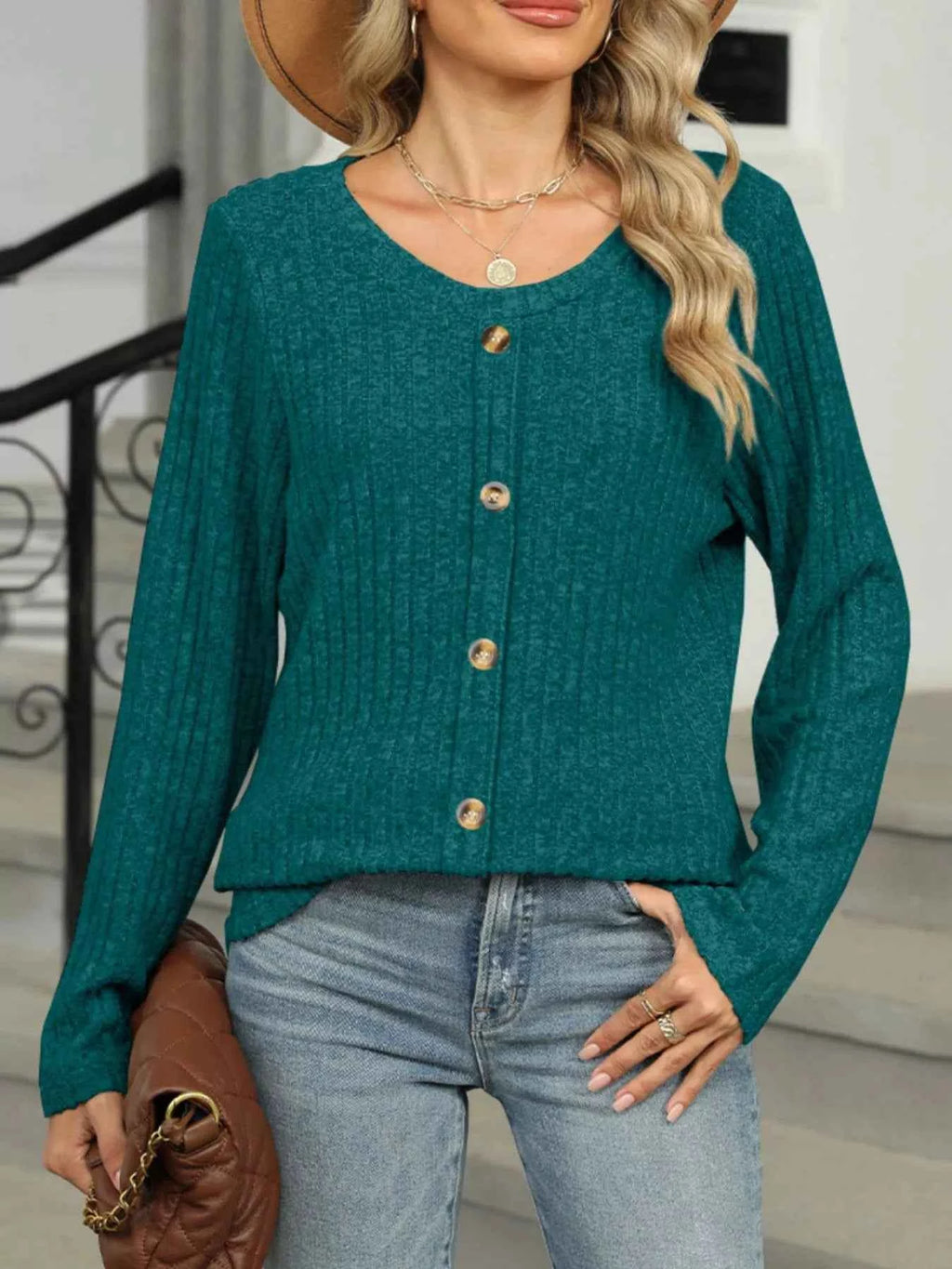 Ribbed Round Neck Long Sleeve Top 823f2729-fe3c-4cb8-9f49-90e4151e7422-Max-Origin
